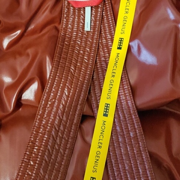 Dervaux Moncler Down Puffer Jacket - Picture 7 of 9